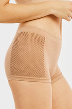 Load image into Gallery viewer, PACK OF 6 MAMIA WOMEN&#39;S SEAMLESS SIDE MESH PANEL BOYSHORTS PANTY (LP0234SB1)